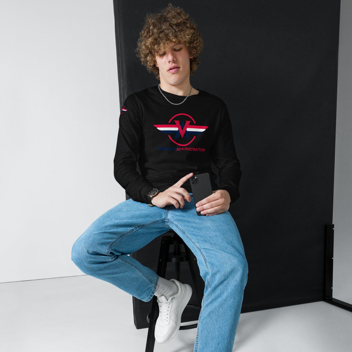 THE V/A  Unisex Long Sleeve Tee